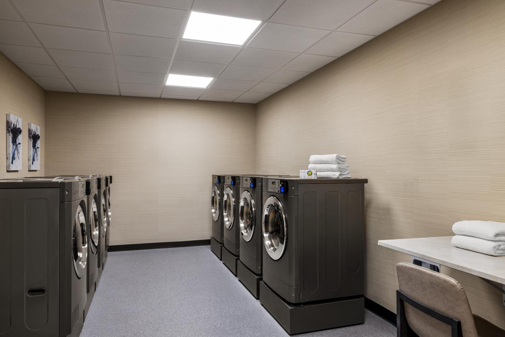 Hotel By Marriott Mechanicsburg 3*