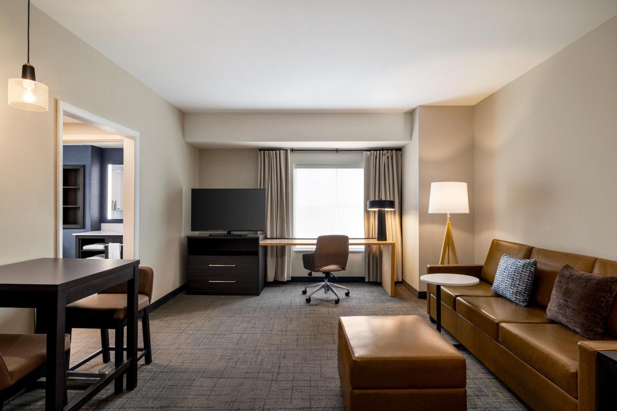 By Marriott Mechanicsburg 3* Enola
