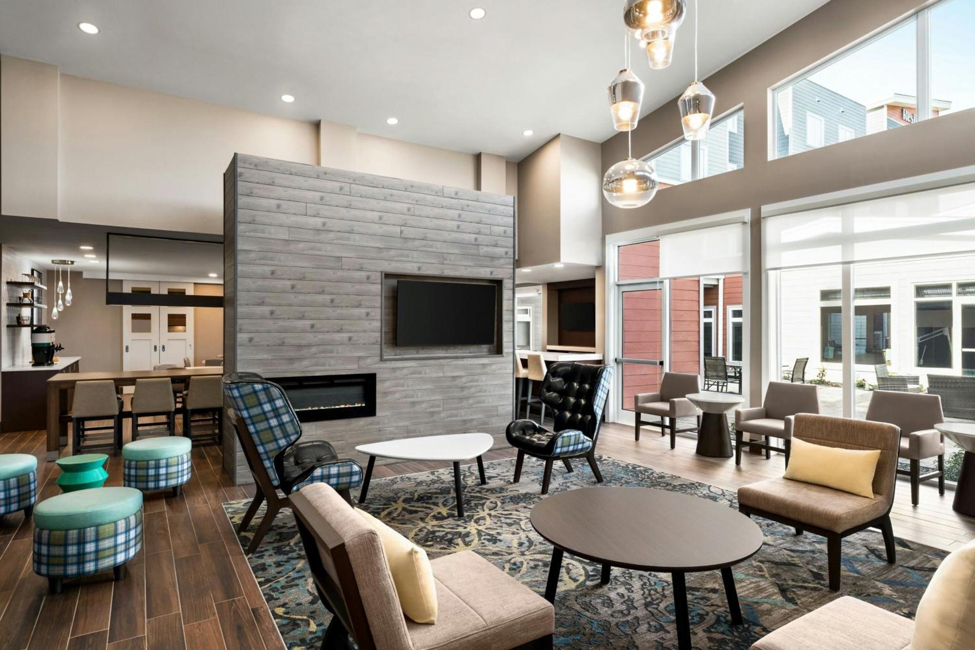 By Marriott Mechanicsburg Enola