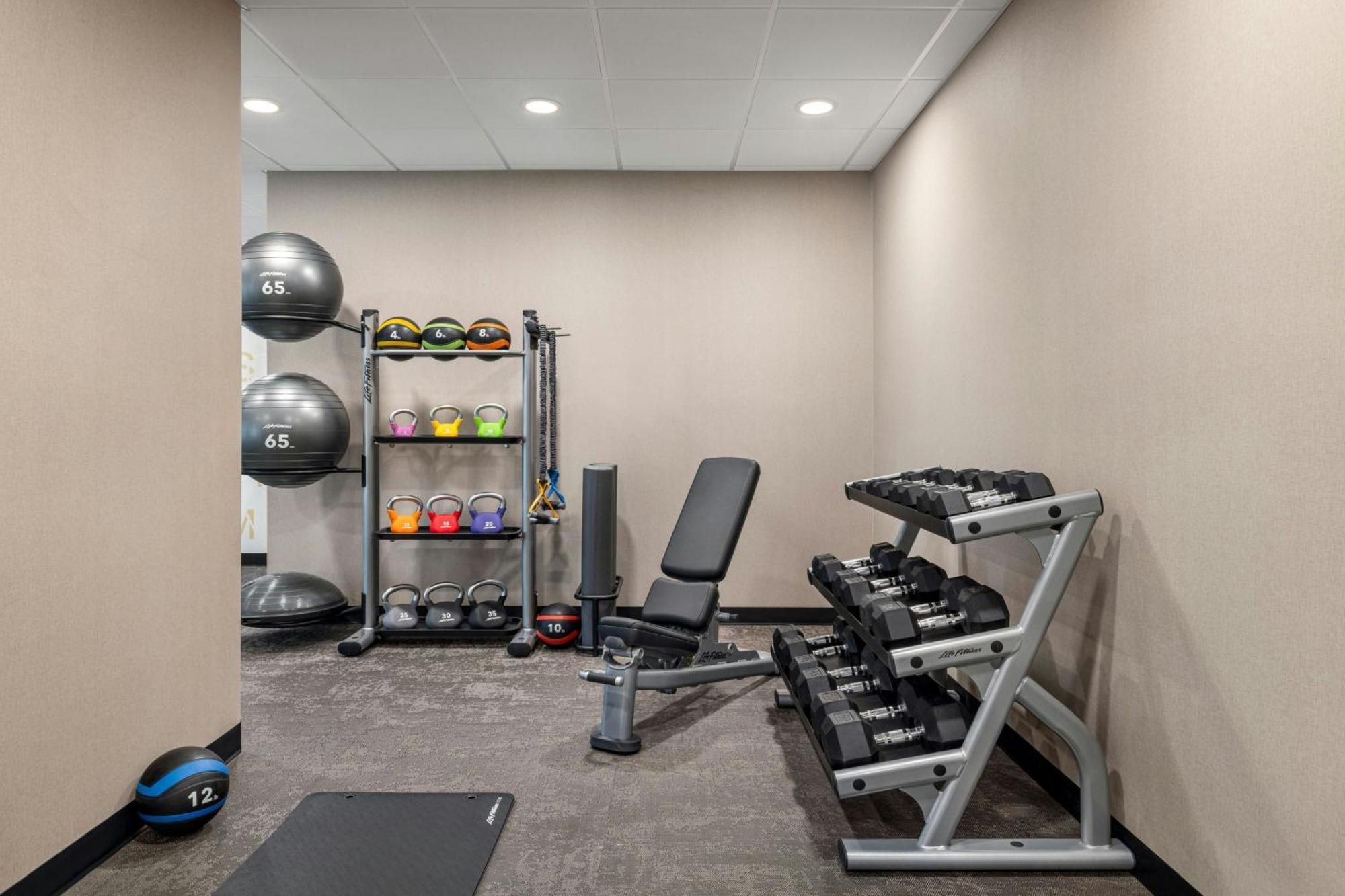 By Marriott Mechanicsburg 3* Enola